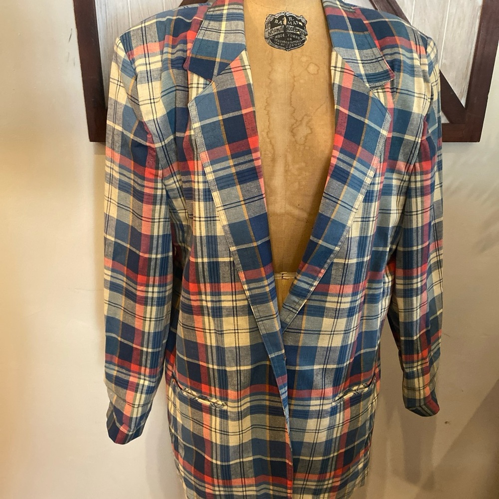 Vintage Hunt club, single breasted blazer right side